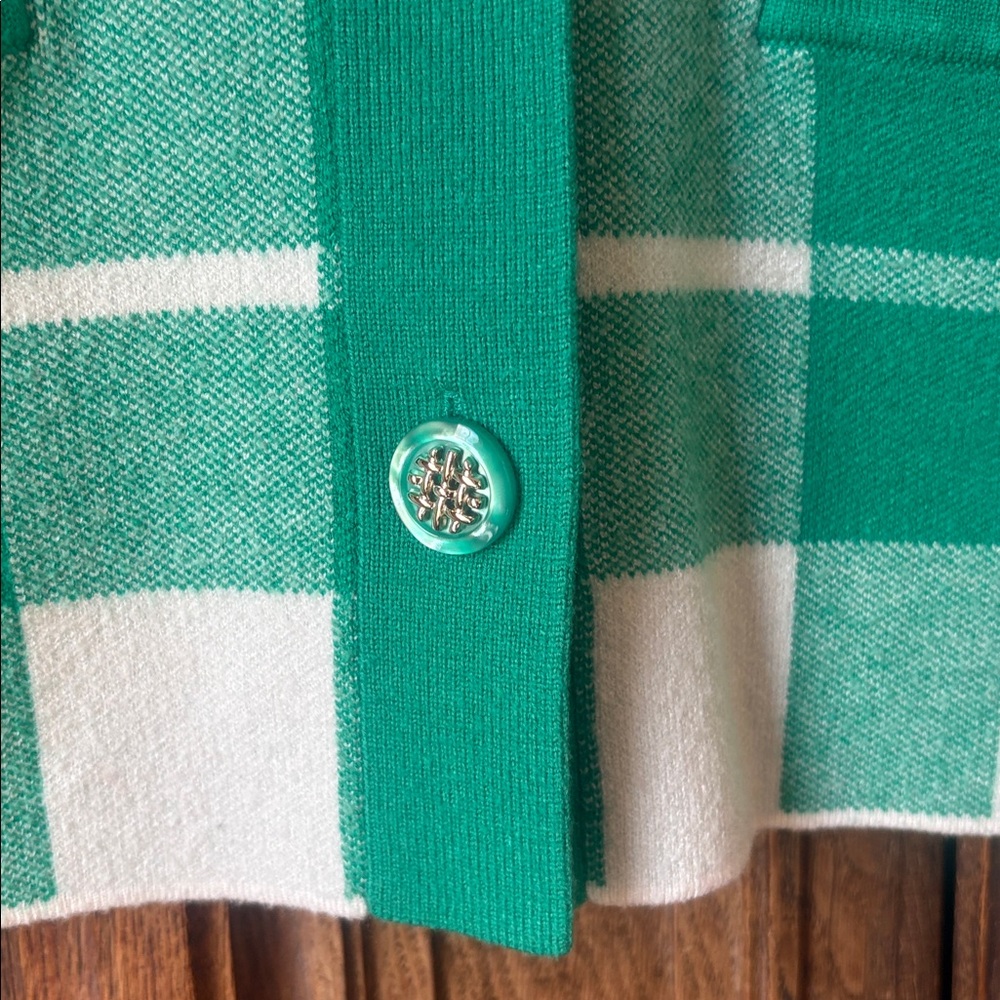 Cynthia Rowley Plaid Button Up Cardigan Green and White Long Sleeve - Picture 5 of 10